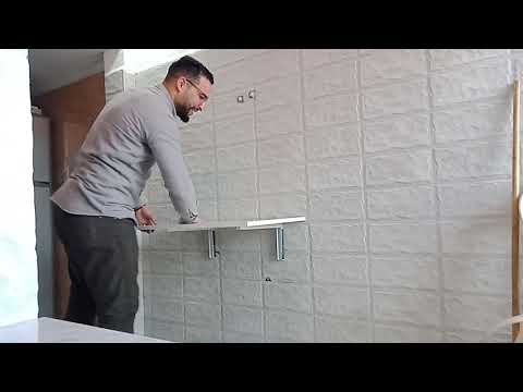      طاولة قابلة للطي من الخشب  الصلب مثبتة على الحائط وفقنا الله