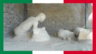 A large amount of volcanic ash fell on the town of Pompeii | Italy