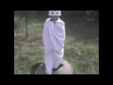 მე უცხოპლანეტელი ვარ, უნდა გაგანადგუროთ-me ucxoplaneteli var, unda gaganadgurot