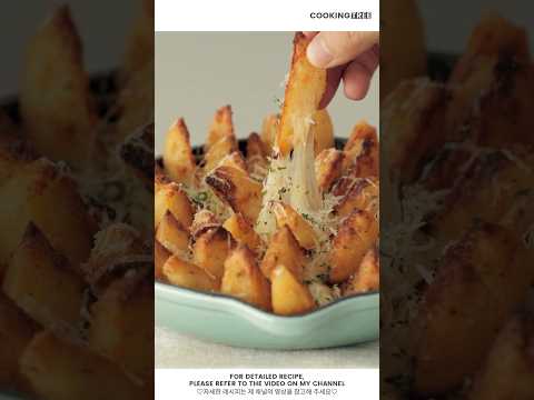 쭈욱 늘어나는 치즈 웨지감자 *  감자 오븐 구이 Cheese Potato Wedges * Baked Potatoes #<strong>Shorts</strong> #<strong>Cooking</strong>