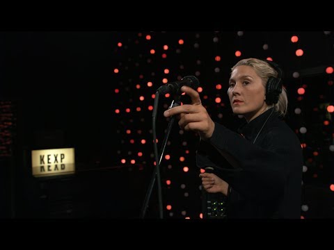 Cate Le Bon - Full Performance (Live on KEXP)