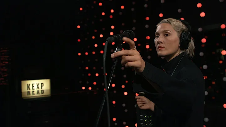 Cate Le Bon - Full Performance (Live on KEXP)