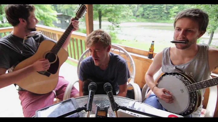 Amy Winehouse - Valerie (Bluegrass Cover) : Matt Carr, Bear Donahue, & Dunc