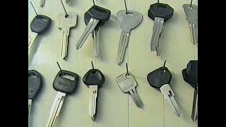 Выяснилось, когда теряют ключи чаще всего. Сделать ключ, ремонт зонтов, замена кнопок, молний #ключ
