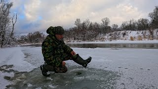 Предновогодняя Рыбалка На Речке В Конце Декабря!