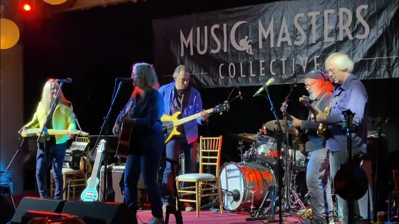Take it any way I can get it - Joan Osborne w Steve Kimock and the Weight Band and Cindy Cashdollar Take it any way I can get it - Joan Osborne w Steve Kimock and the Weight Band and Cindy Cashdollar