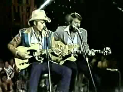 Glen Campbell Shreds The Guitar! (Back Home Again in) Indiana