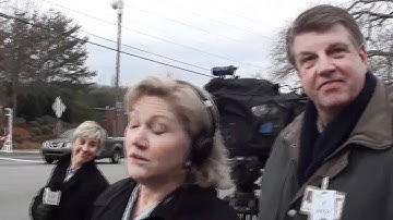 Contagion Extras Talk About Upcoming Warner Brothers Film Shooting at Emory/CDC - Part 3 of 6