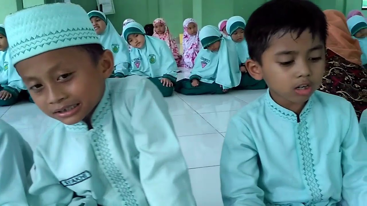 Kegiatan harian siswa SD Al Baitul Amien 02 Jember