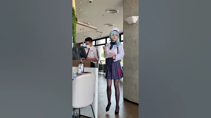 Genshin X Pizza Hut Collaboration actually asked their waitress to cosplay as Eula - DayDayNews