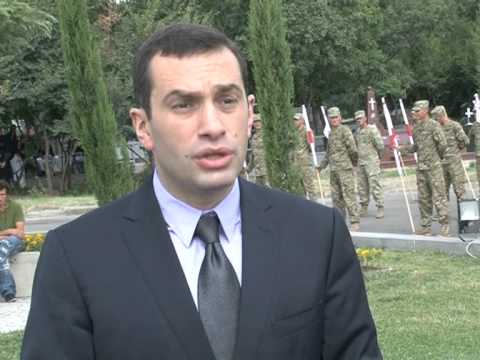 ირაკლი ალასანიამ აგვისტოს ომში დაღუპულ გმირებს პატივი მიაგო