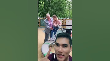 Perbandingan kakek dan nenek bermain sama cucu🤭#viralshorts #youtubeshort #short #shorts #family