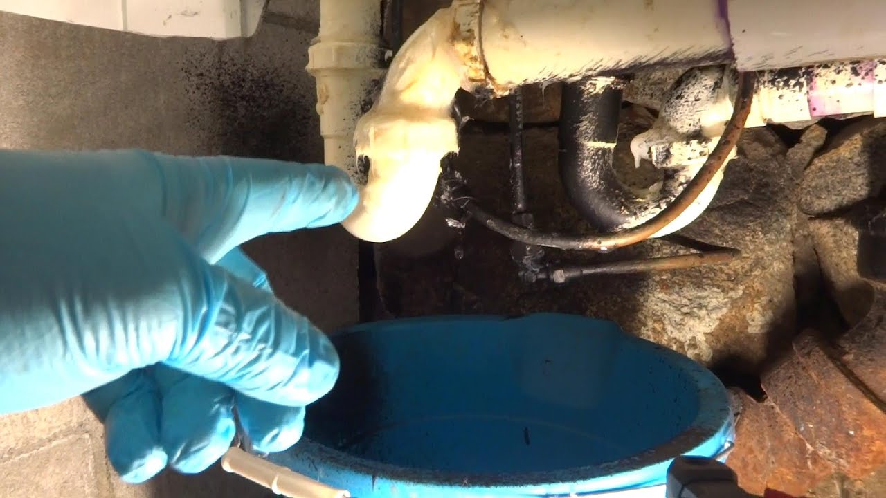 WATER LEAK UNDER SINK FLEXSEAL DID NOT WORK SAID HOMEOWNER YouTube