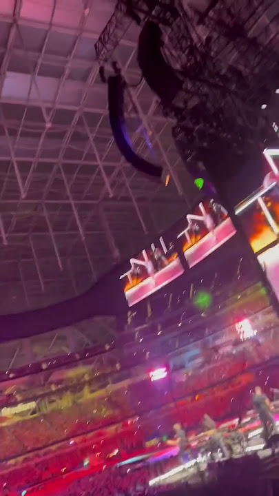 Taylor Swift “you need to calm down” live at The Era’s Tour Sofi Stadium in Los Angeles, CA 8/9/23