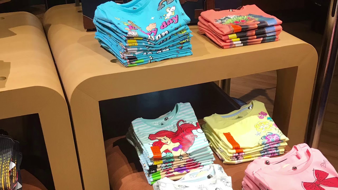 Disney store lyon part dieu du 13 mars 2019
