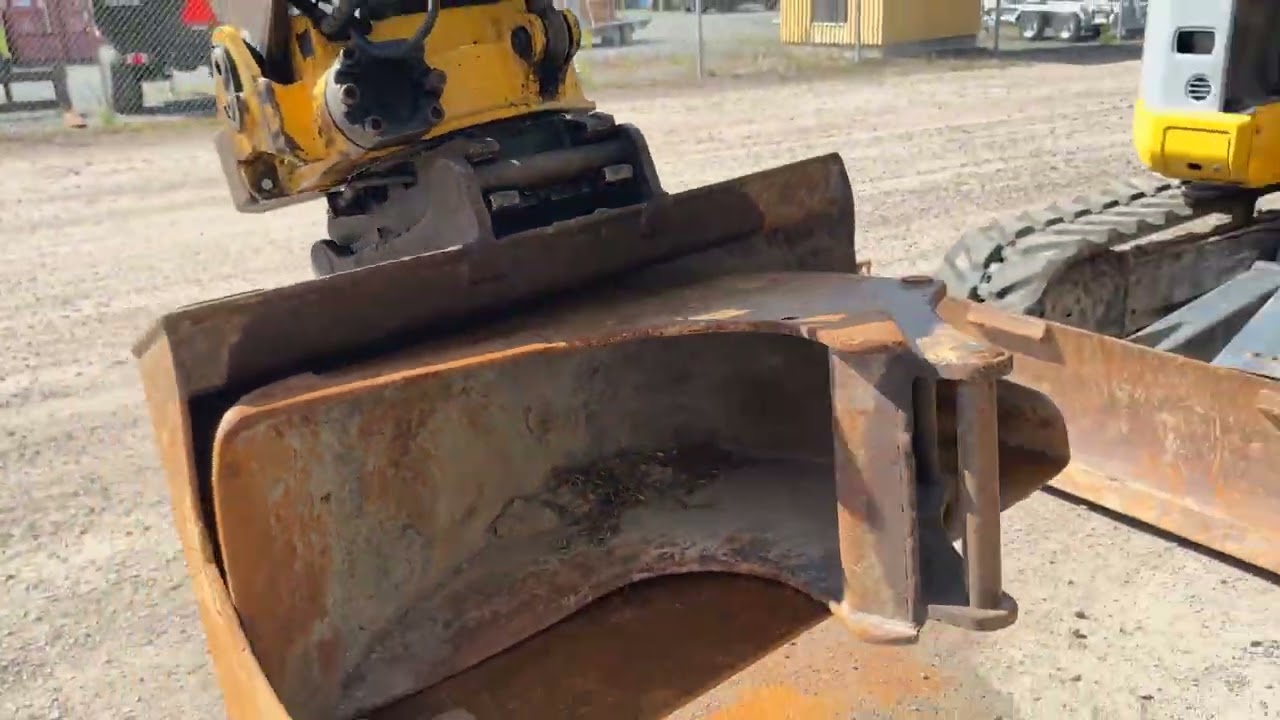Bandgrävare New Holland E70BSR-2