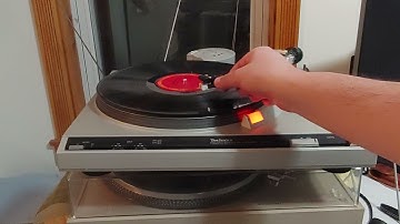 Technics SL-220 turntable demonstration