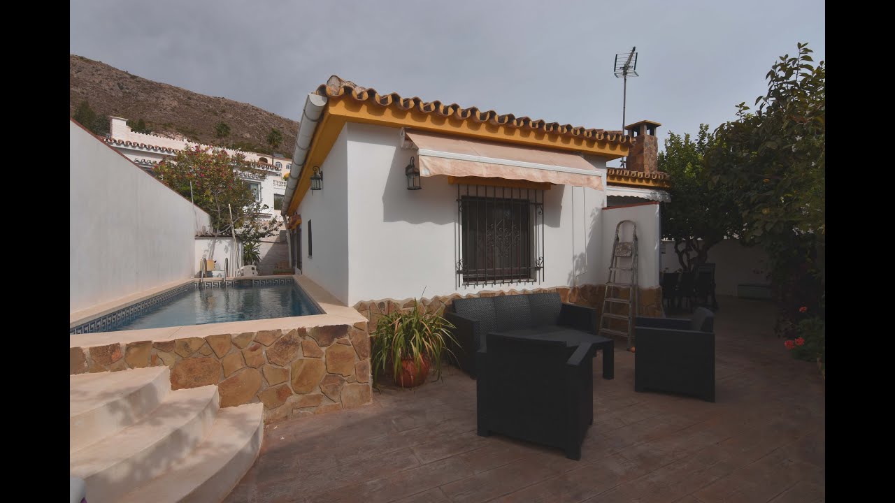 House for sale in Arroyo de la Miel, Benalmandena.Casa en venta en