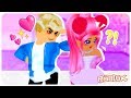 The Hottest Boy in School Thinks I'm Cute.. He Flirted With Me! Roblox Royale High Roleplay Story