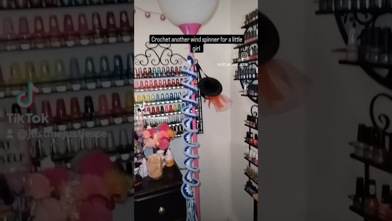 Crochet another wind spinner thanks to @brunaticality tutorial 