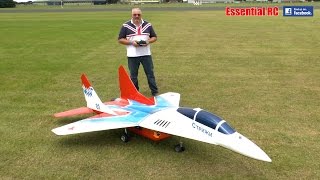 GIANT SCALE RC Mikoyan MiG-29 (2 jet engines): LMA Cosford Show 2016
