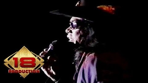 TERBARU!!! Endang kurnia Bawakan LAgu (Duit) KEreen !!