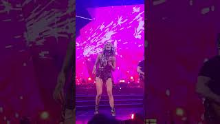 carrie underwood live last name