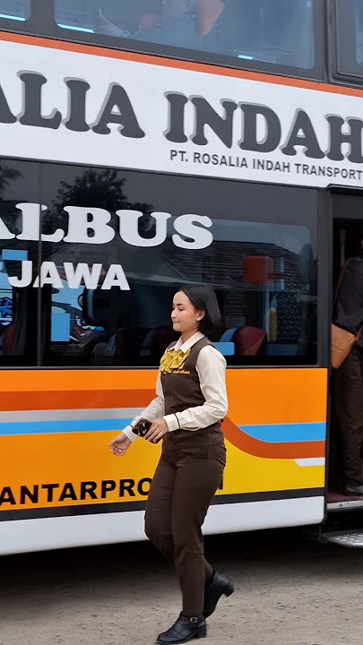 CANTIK DAN IMUT BANGET😍#pramugari #bus #rosaliaindah #busmania #transportasi #viral #fyp #shorts