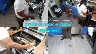 KITCHEN COOK & CLEAN WITH ME #cleaningmotivation #speedcleaning #cleanhomehappyhome #cleaningaccount