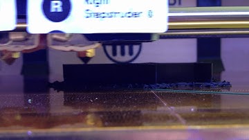 MakerBot Replicator vid 2