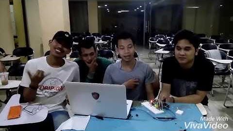 Arduino Traffic Light Simulator with A Pedestrian Crossing Button