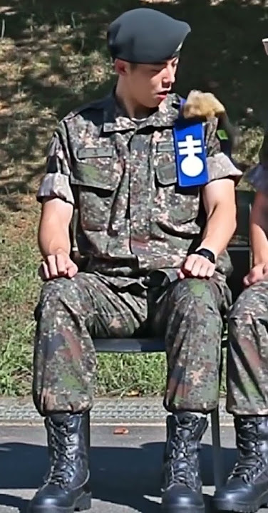 so cute HAHA ©️to the owner#ccto #eunwoo #ai  #youtube #youtubeshorts #trending #fypシ゚viral #astro