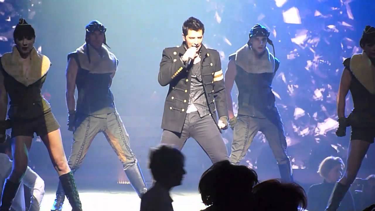 SPASE TON XRONO - SAKIS ROUVAS LIVE @ ATHINON ARENA .mov