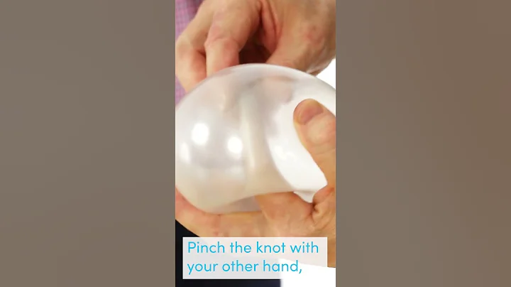 Learn How to Make an Apple Twist in a Balloon - 60...