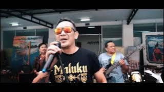 Mars ADIRA Versi Rock Performance by ADIRA FINANCE SULAMPAPUA