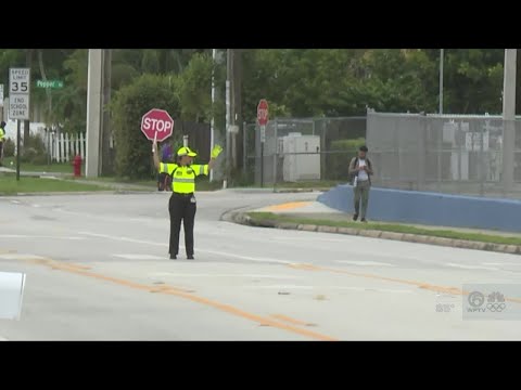 100 school crossing