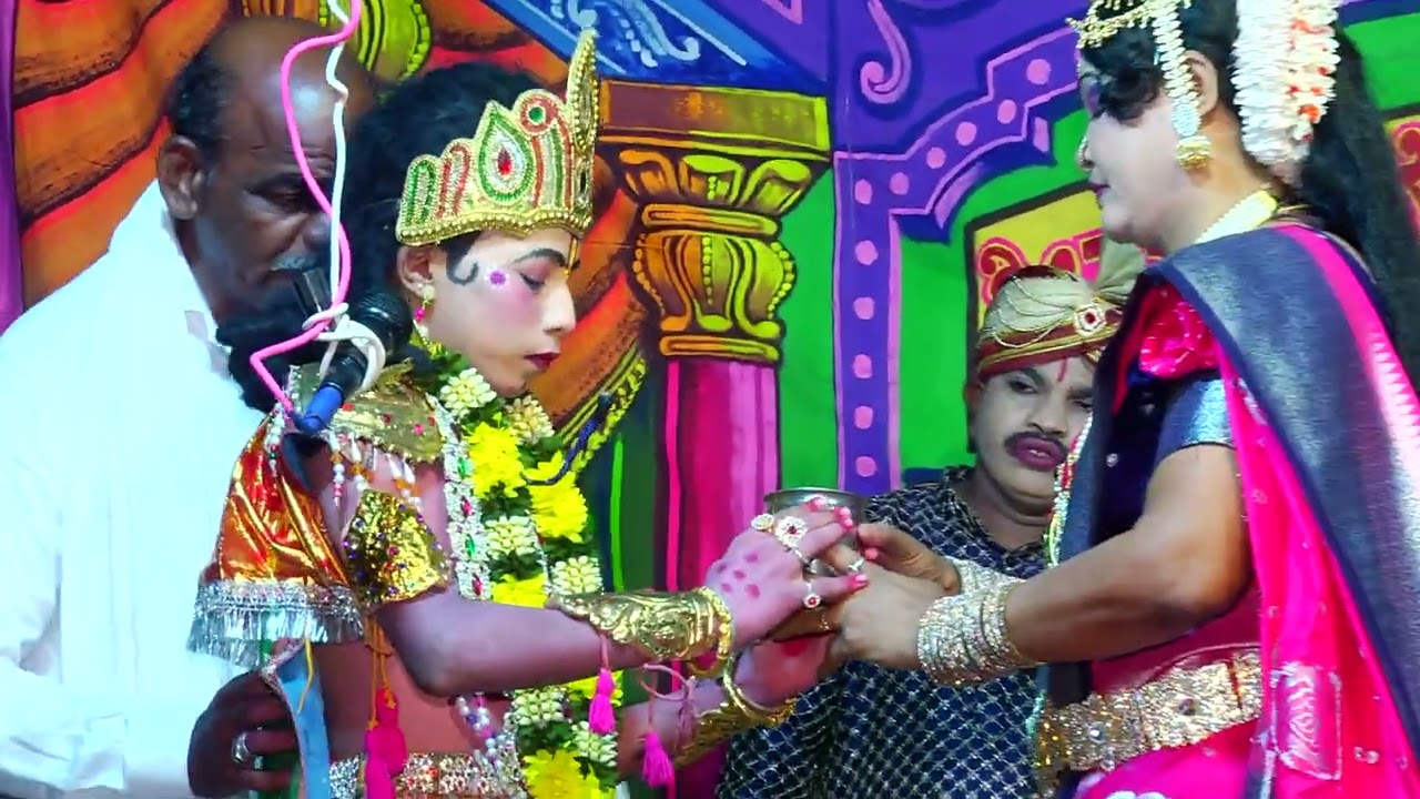 ಬೆಳಗುರ್ಕಿ ಗ್ರಾಮದಲ್ಲಿ ನಡೆದ ಭಕ್ತ ಪ್ರಹ್ಲಾದ ಎಂಬ ಸುಂದರ ಪೌರಾಣಿಕ ನಾಟಕ ಪ್ರದರ್ಶನ 05-11-2025 Part 07