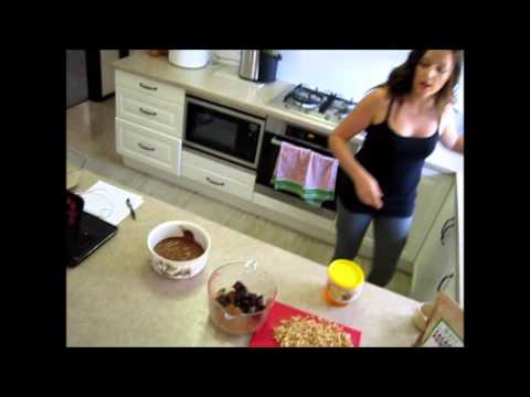 Video Tutorial To Make Raw Dessert Cheesecake Double Chocolate Fudge Brownie Cheesecake Recipe