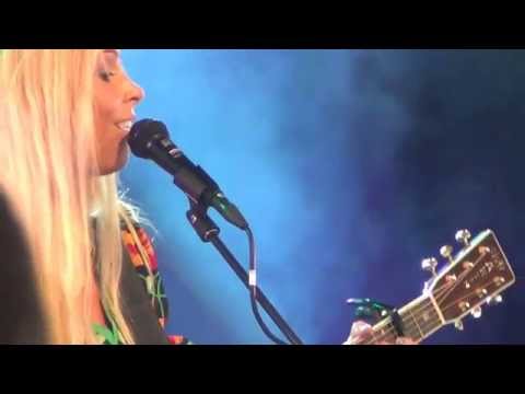 LISA MISKOVSKY "Green Pastures" (Emmylou Harris cover) (Live @ Gröna Lund July 7 2015)