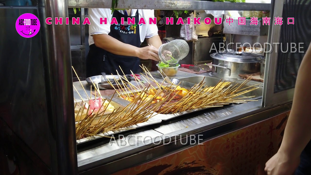 China Hainan Haikou Hainan University south gate night food street