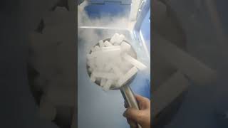 DRY ICE / PURE DENSITY #DryIce #DryIcePhysics #SatisfyingVideo #ScienceIsCool #Cryogenics #ASMR