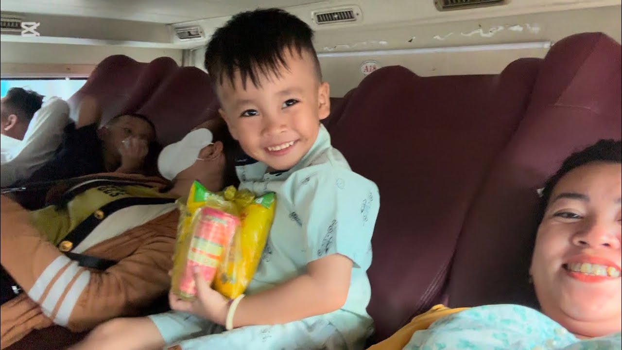 Chuột Với Mẹ Chuẩn Bị Bắt Xe Lên Thành Phố Thăm Cha #ngocdieuvlog #chuotlenthanhphothamcha