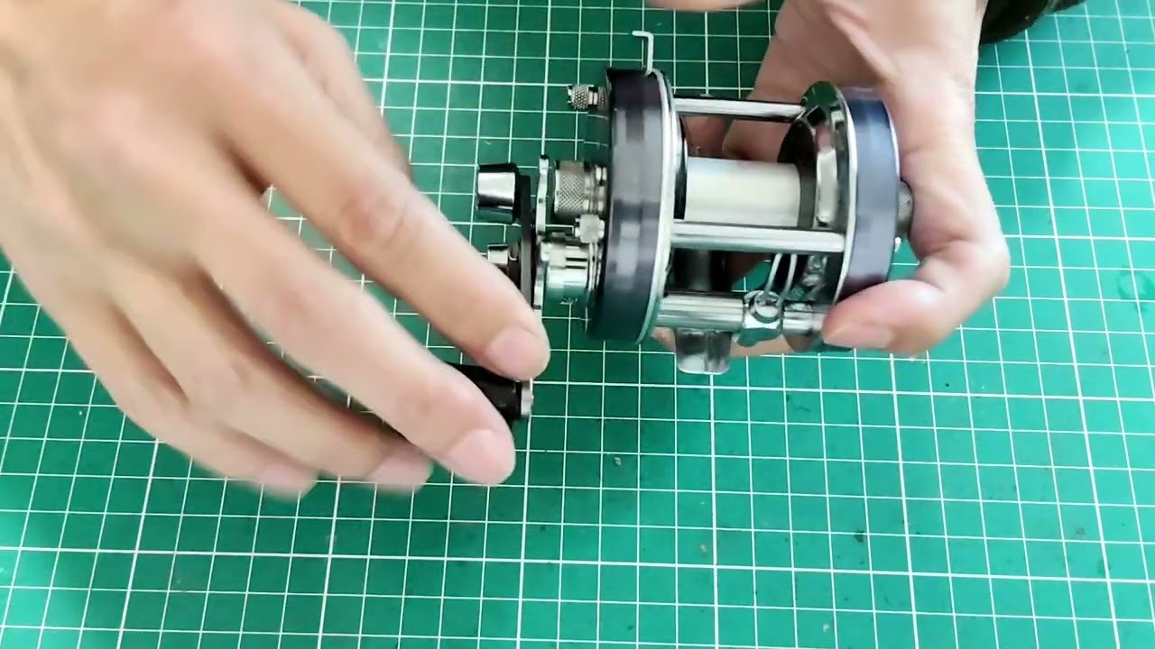 ABU アブ・アンバサダー　5500C ブルーグレー　オリム期　オーバーホール済 73年モデル】 アブ アンバサダー 5500C ブルーグレー 整備済み