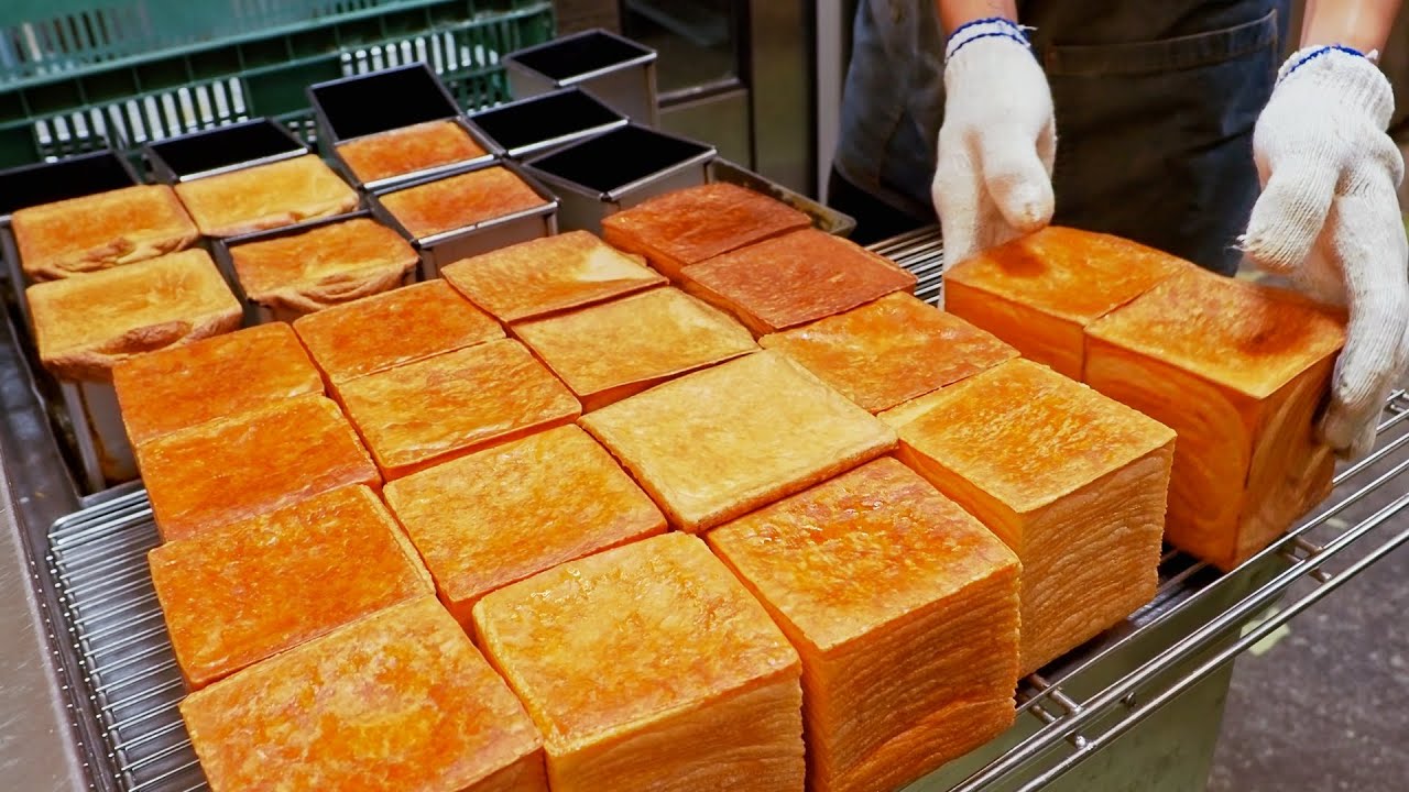 ⁣1000 sales per day！Delicious Melaleuca Butter Toast Making Skill/日賣1000個！超火紅「千層生乳吐司」製作, 吐司製作技巧