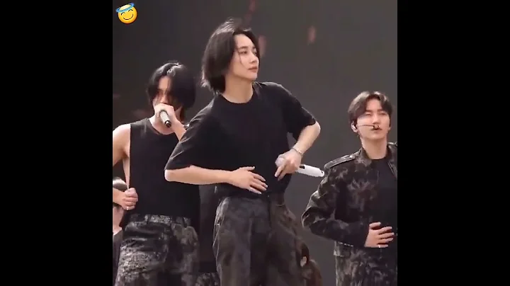 Yoon Jeonghan☺🔥 #jeonghan #hoshi #seventeen #carat #shorts #youtubeshorts #tiktok #kpop