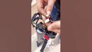 SPA000247 Replace the throttle (accelerator)