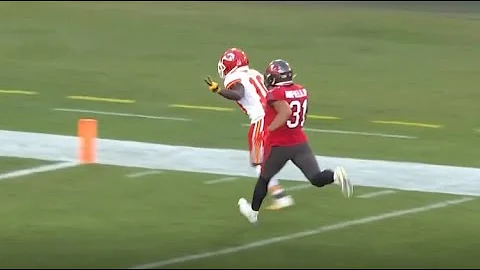 Tyreek Hill Says Peace After 75 Yard TD