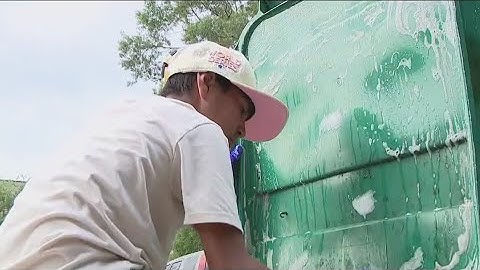 Houston teen turning trash cans into treasure