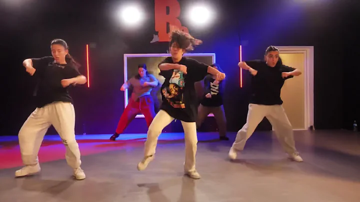 YG - Sign Language | Bestreet | Opal Harati