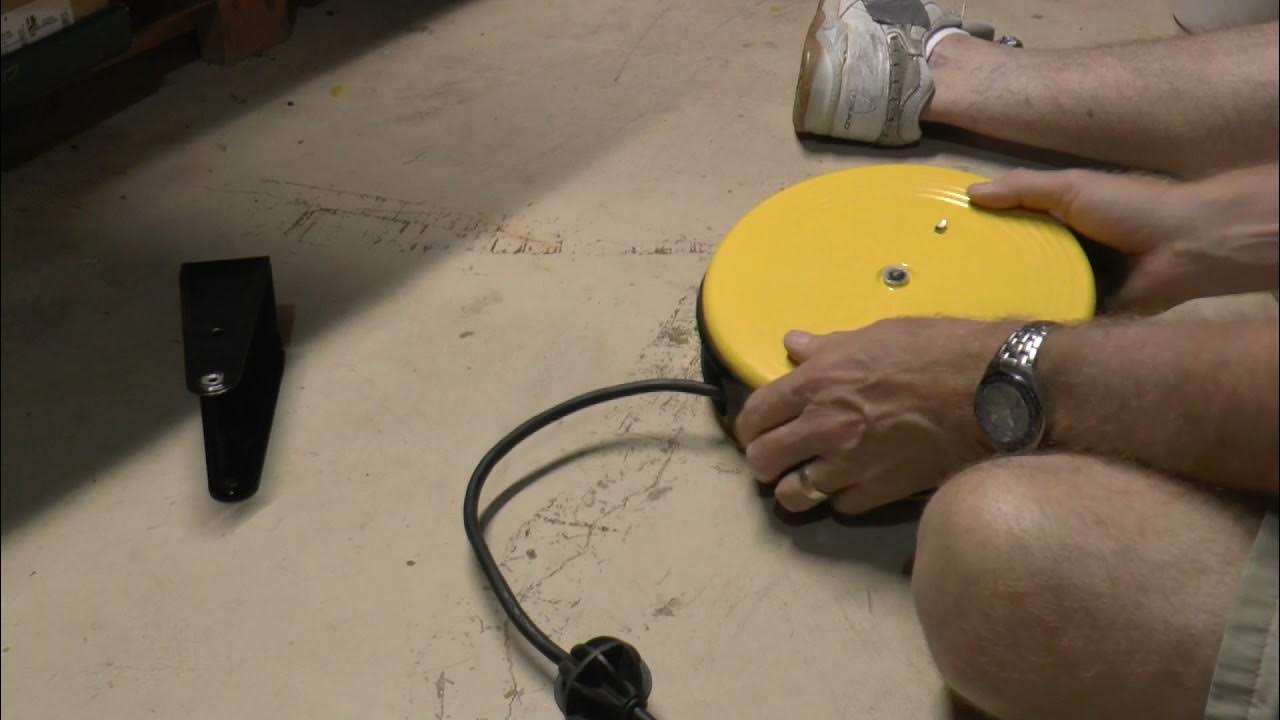 Bayco Model 800 Cord Reel Add more retraction force on the electrical